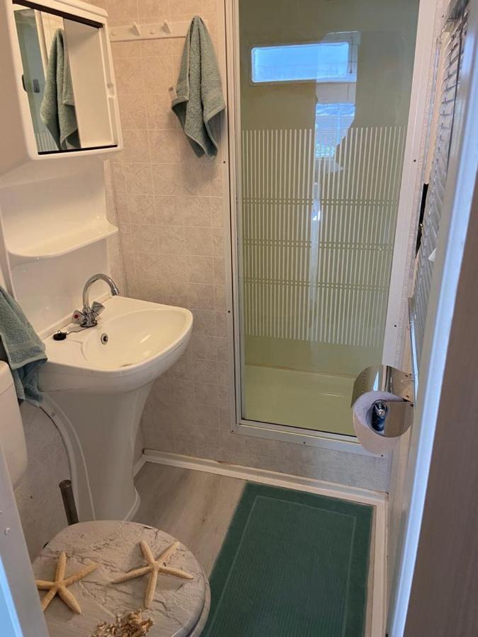 Te Huur: Leuke 4-Persoons Stacaravan Op Top Locatie! Hoenderloo Dış mekan fotoğraf